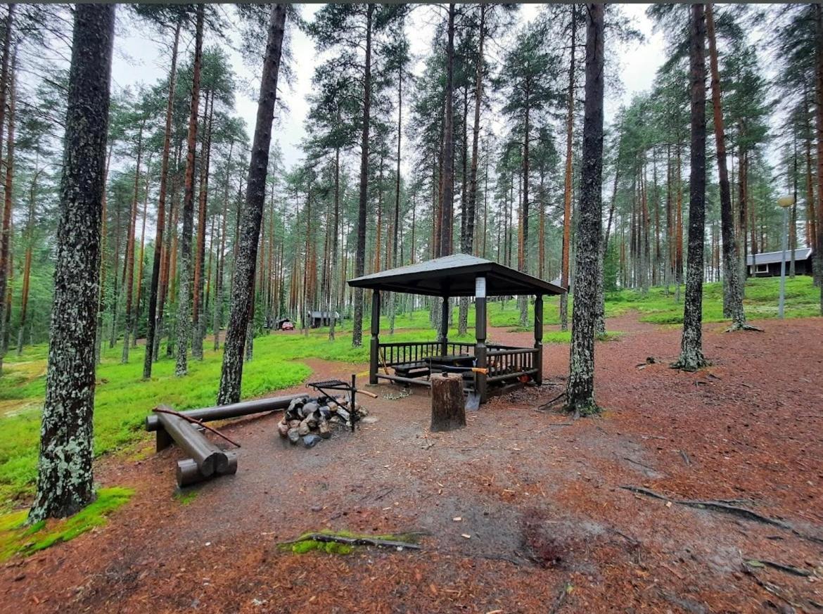 Laahtanen Camping Hotel Ristijärvi Exterior photo